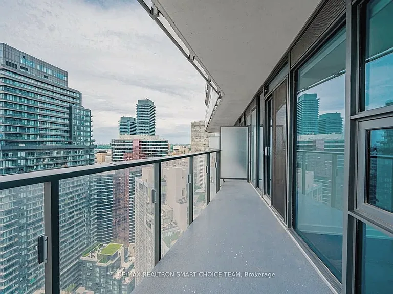 11 Wellesley St W #2506 — Photo 21