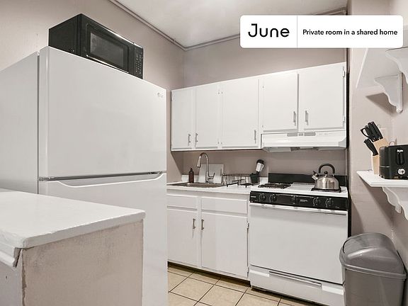 4th image of 48 Brighton Ave #C