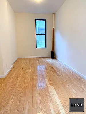 Rented by Bond New York | media 6