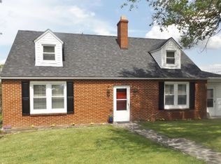 407 Willow Cir, Pearisburg, VA 24134