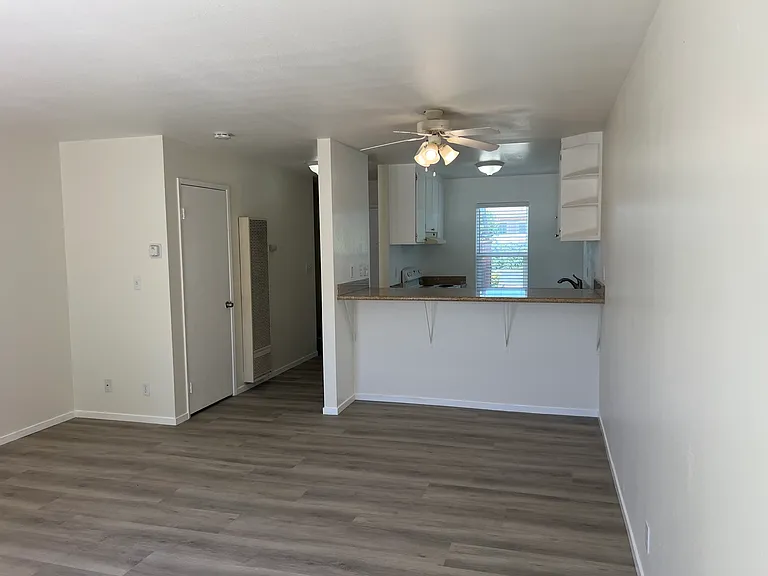 3499 Norton Way #13 — Photo 13