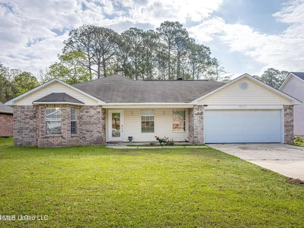 2612 N 8th St, Ocean Springs, MS 39564