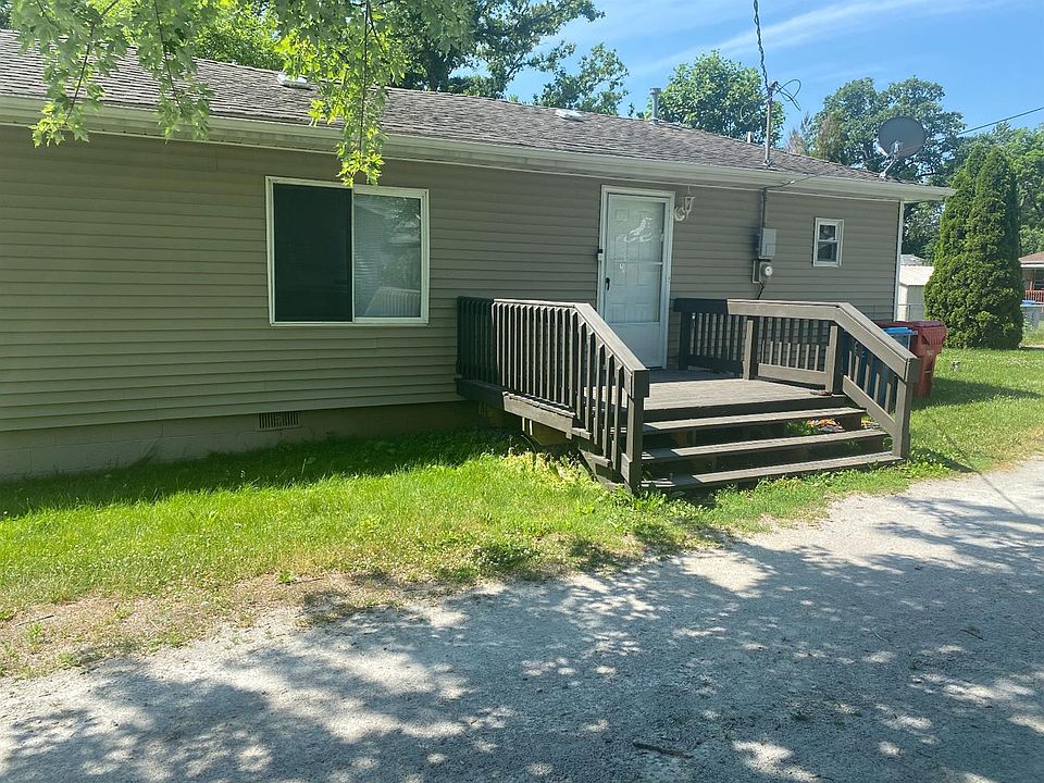 1st image of 13940 Soper St