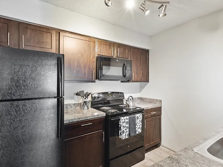 Maxwell Townhomes — Photo 51