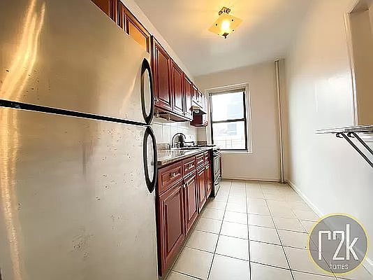 3rd image of 30-11 Astoria Blvd #34