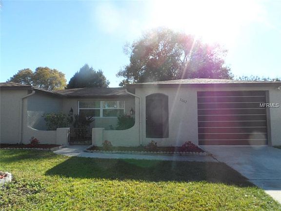 2nd image of 3042 Elkridge Dr