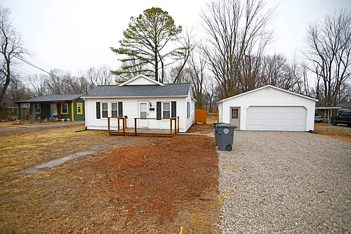 3000 Rheinhardt Ave Photo 1