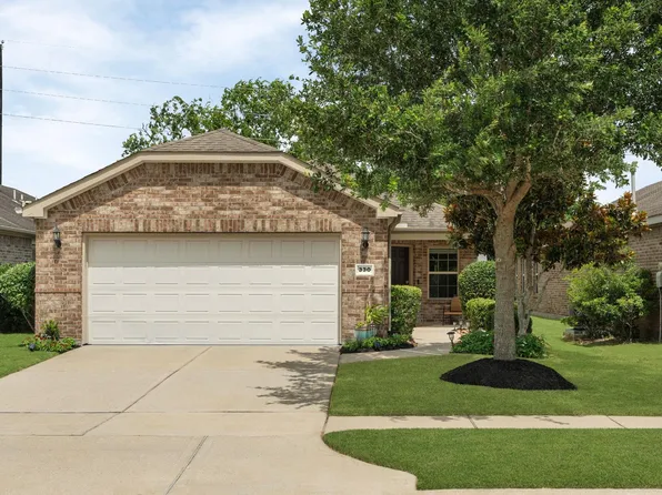 330 Ranch House Ln, Richmond, TX 77469