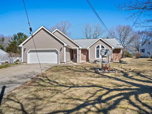 1285 Route 163, Montville, CT 06370