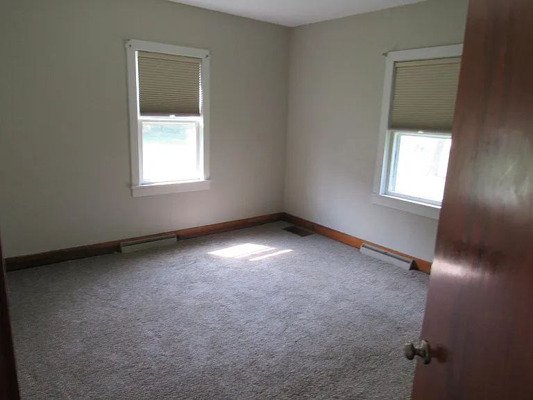 180 Columbine Ave — Photo 12