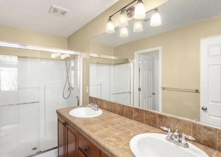 1022 SE Bacarra St — Photo 12