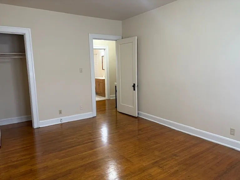 201 - Pennwood Associates, Llc — Photo 19