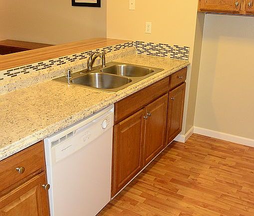3rd image of 1313 Firefly Cir