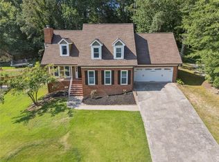 2021 Sturbridge Ln, Buford, GA 30519