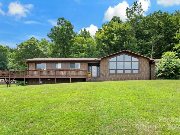 35 Sunset Dr, Marion, NC 28752