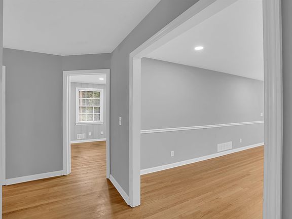 5th image of 6923 Wedgefield Rd