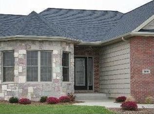 3303 Carrington Ln, Bloomington, IL 61704