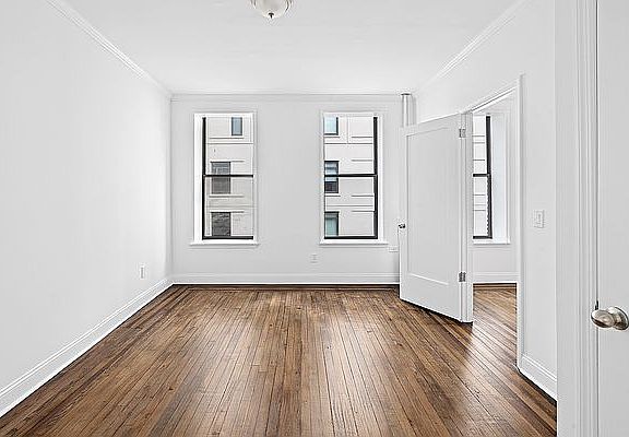 3rd image of 203 W 94th St APT 5D