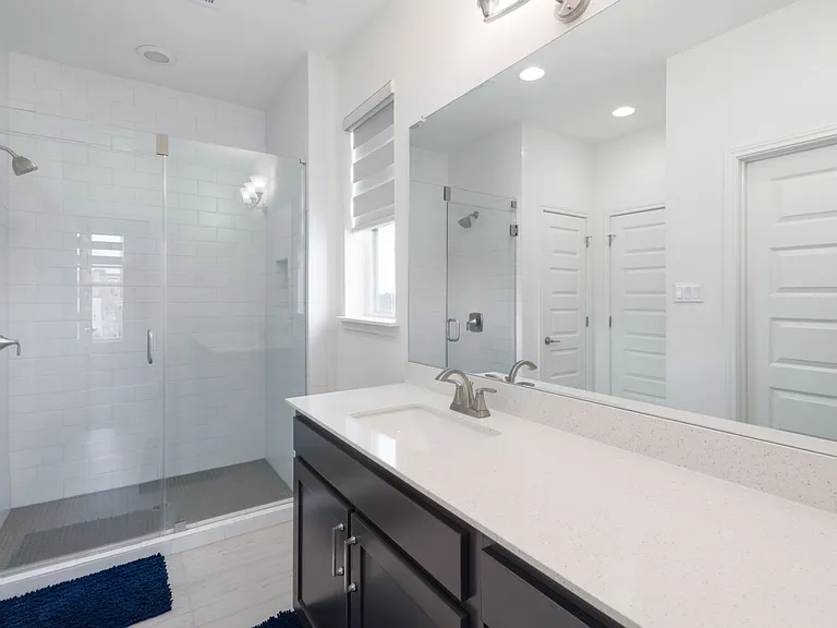 4413 Edgewater Dr — Photo 35