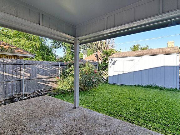 3rd image of 6106 Ivy Glen Dr