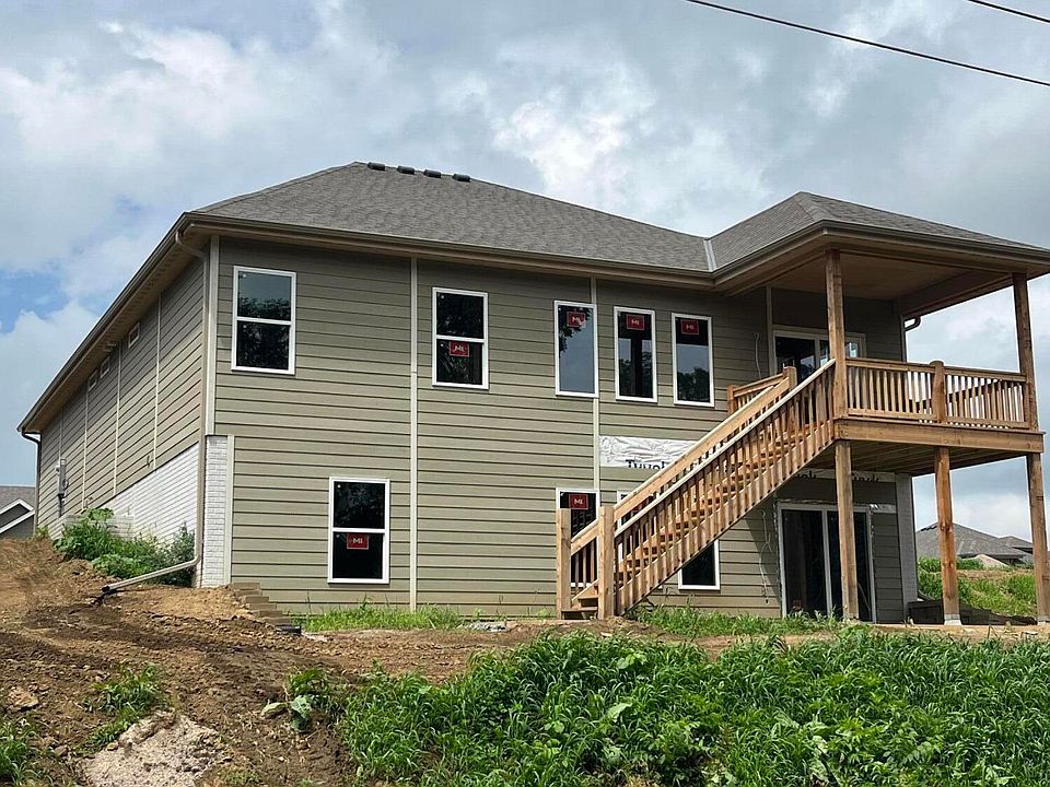 2nd image of 1787 Blackthorn St