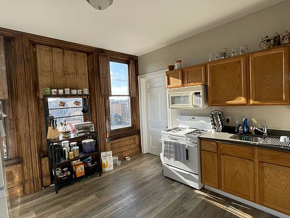 3rd image of 1100 Allegheny Ave APT 4