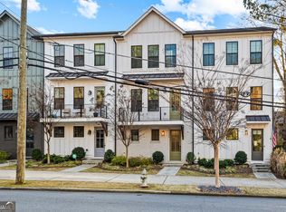 118 Chestnut Cir, Atlanta, GA 30342