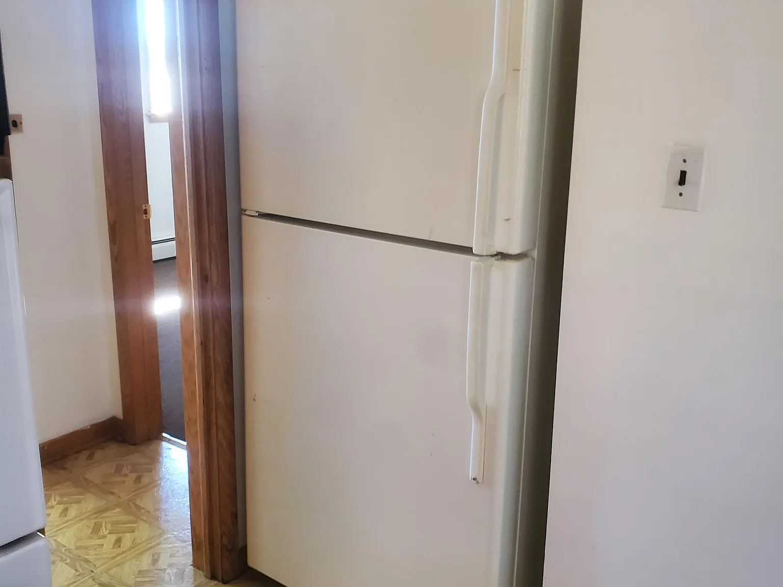 3 bed, 1300 sqft, $1,900 — Photo 3