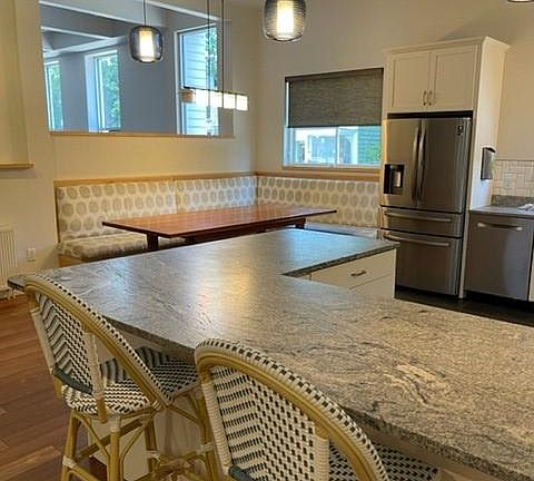 Kitchen breakfast nook