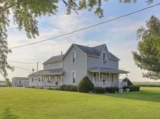 842 County Road 300 E, Sadorus, IL
