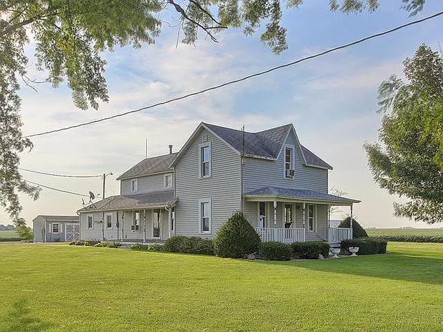 842 County Road 300 E photo 1