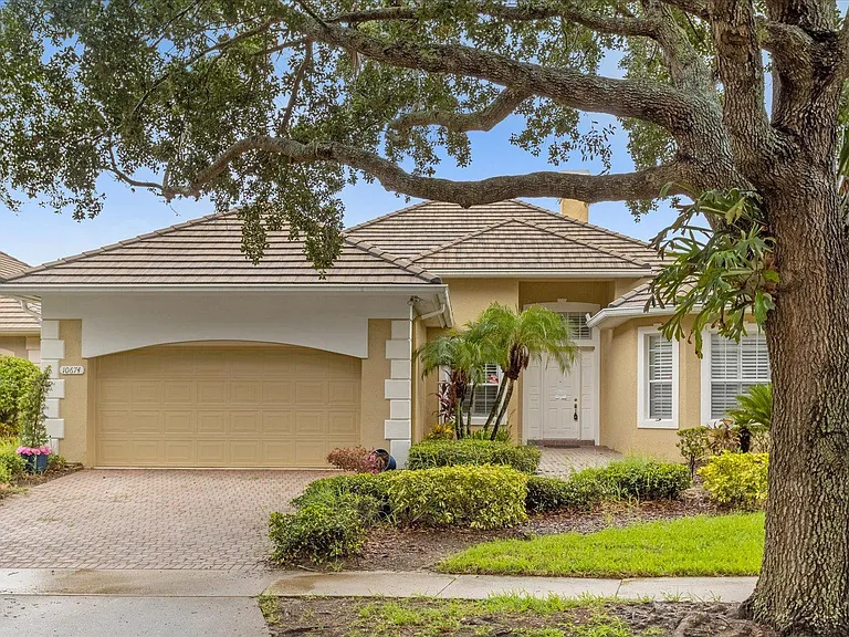 10674 Woodchase Cir — Photo 33