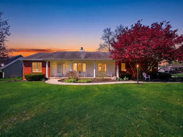 613 E Nokomis Dr, Syracuse, IN 46567