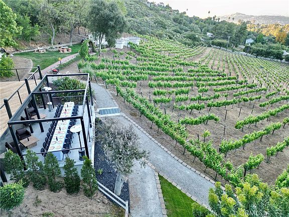 3rd image of 28572 Meadow Mesa Ln