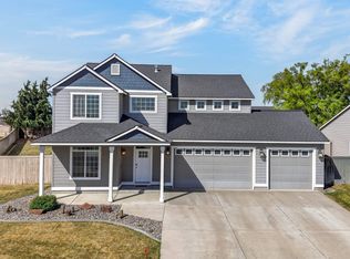 9911 Norfolk Dr, Pasco, WA 99301