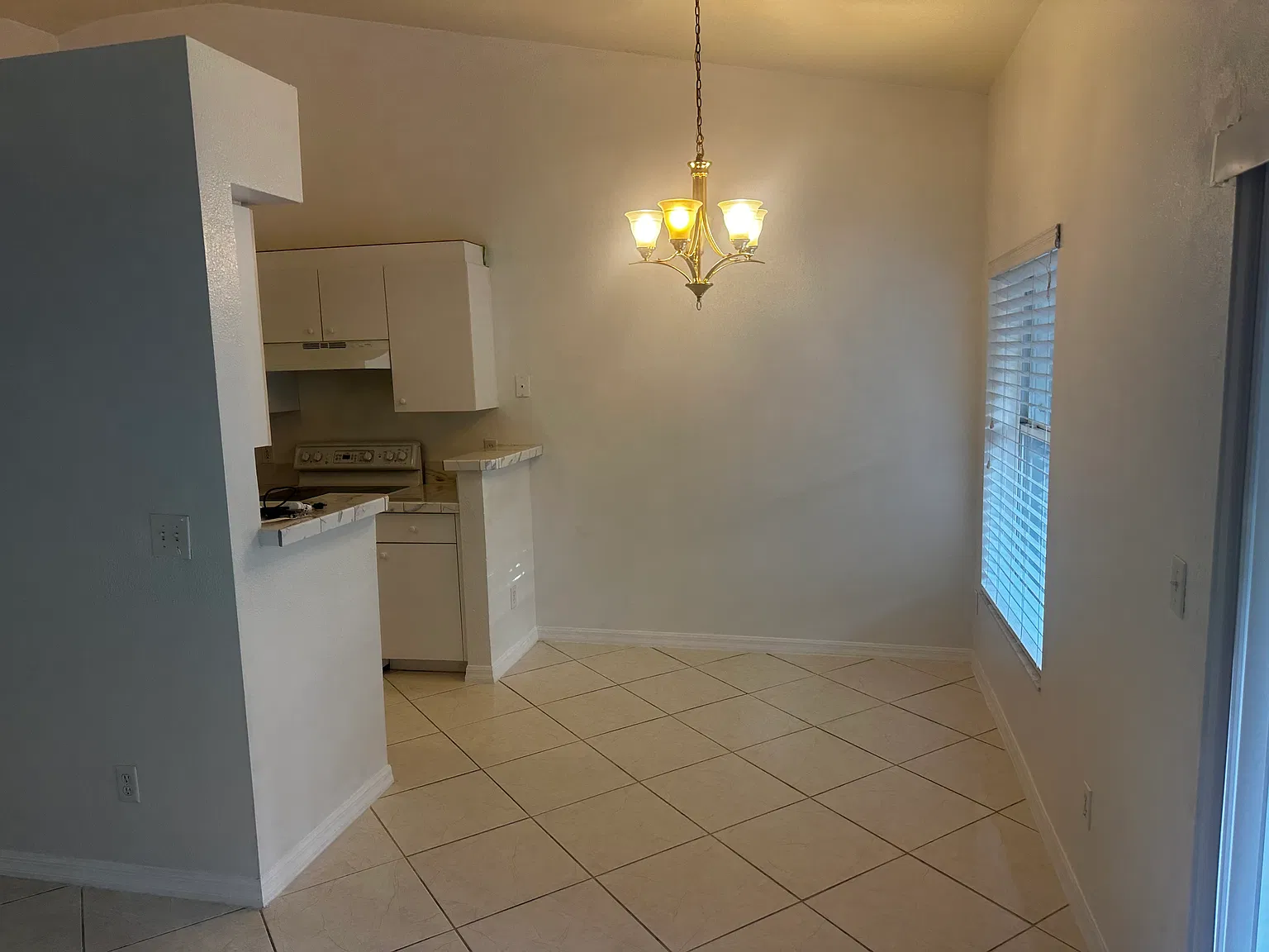3 bed, $2,500 — Photo 4