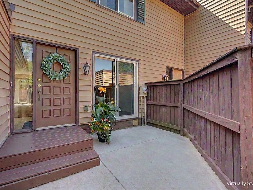 1st image of 4749 Spring Cir