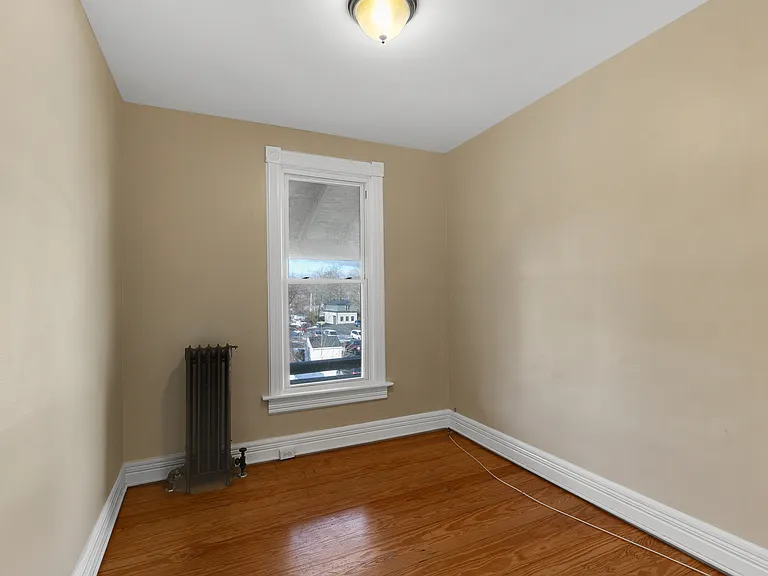25 Bath St #4 — Photo 12