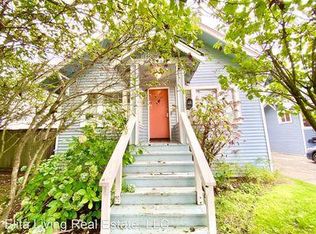 1821 NW 65th St, Seattle, WA 98117