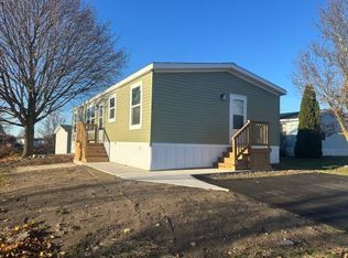 2500 Mann Rd #179, Clarkston, MI 48346