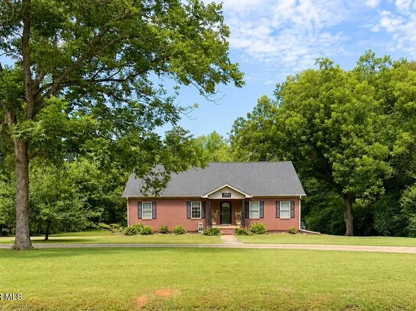 1624 Jemison Rd, Caledonia, MS 39740