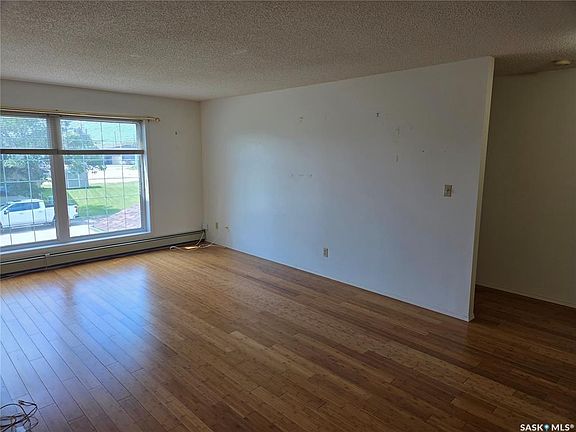 4th image of UNIT 201-806 100A STREET