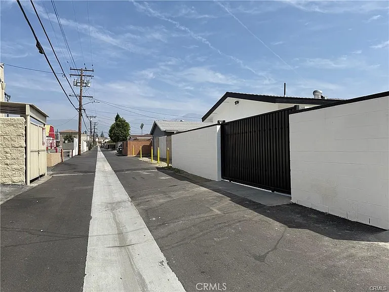9452 Rose Ave #B — Photo 8
