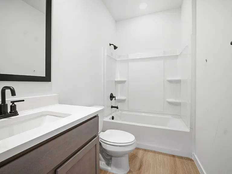 15592 Jake Xing — Photo 6