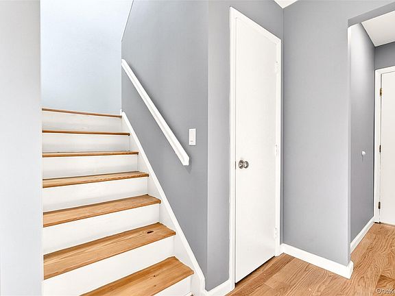 3rd image of 14 Bridle Path Road