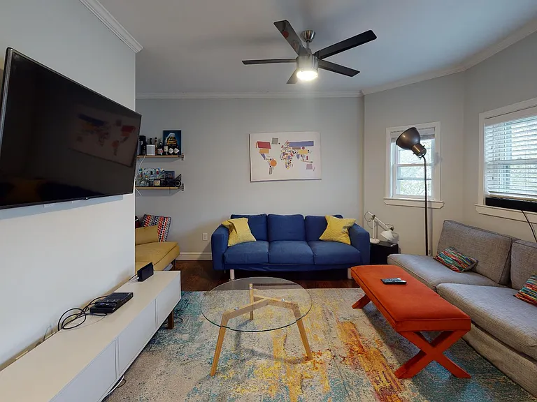 1059 Saratoga St #4 — Photo 4