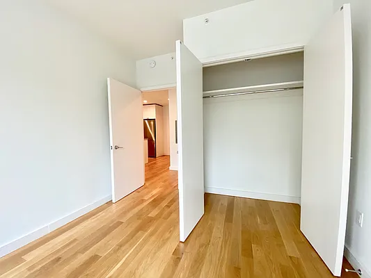 Rented by Zjama Realty Corp | media 9