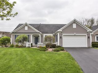 22 Mid Ponds Ln, Pittsford, NY 14534