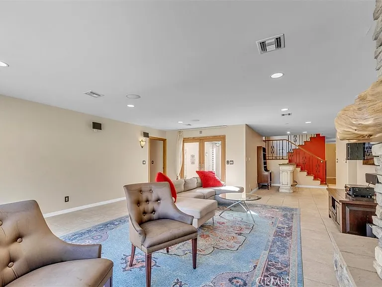 9824 Baden Ave — Photo 18