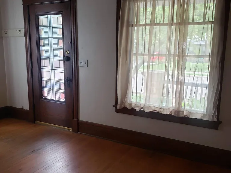 12 Platt St #A — Photo 13